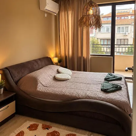 La Donna Lazur Apartment Burgas City