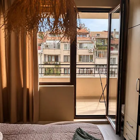 La Donna Lazur Apartment *