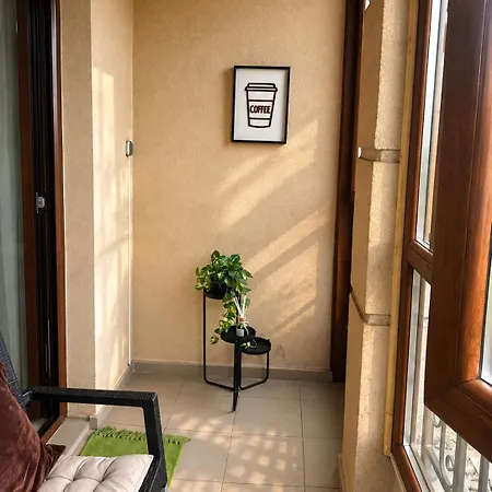 Apartment La Donna Lazur Burgas City