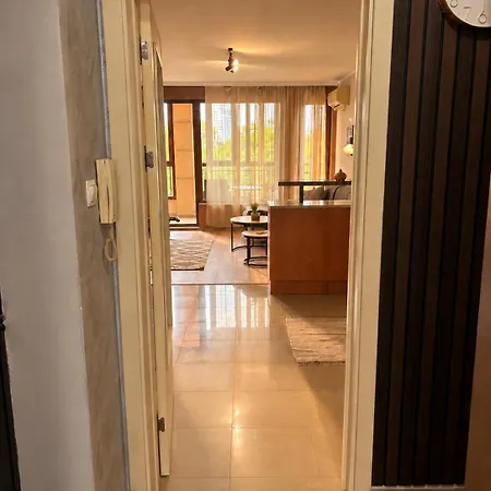 Apartment La Donna Lazur *