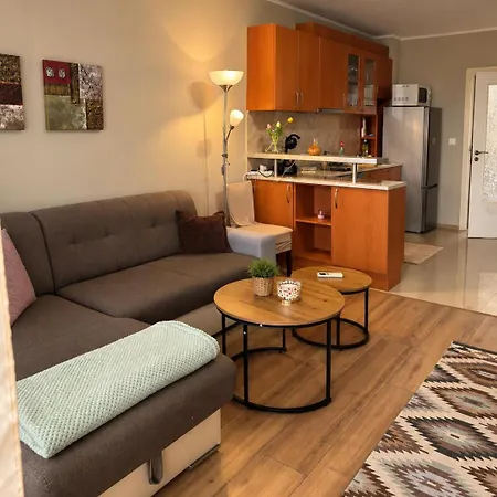 Apartment La Donna Lazur