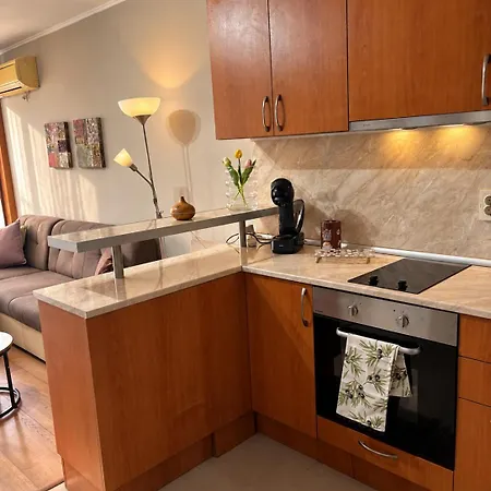 La Donna Lazur Apartment Burgas City