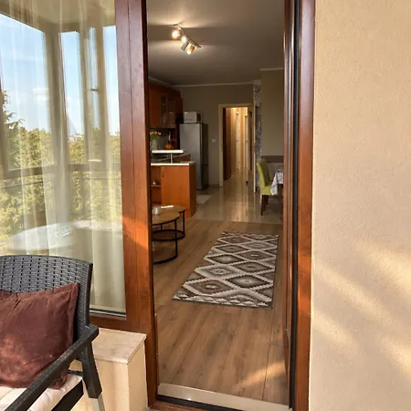 Apartment La Donna Lazur *