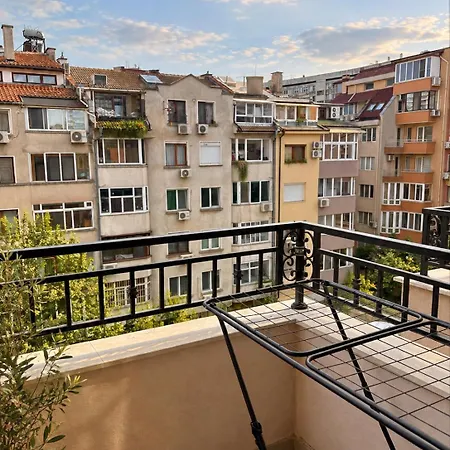 Apartment La Donna Lazur *