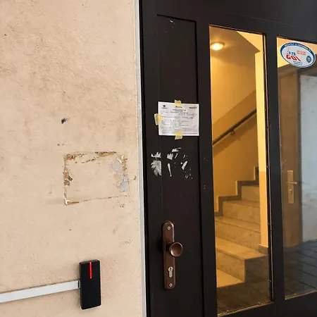 Apartment La Donna Lazur *